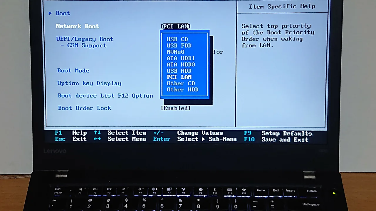 ThinkPad UEFI setup screen showing the Boot menu with UEFI/Legacy Boot and CSM Support